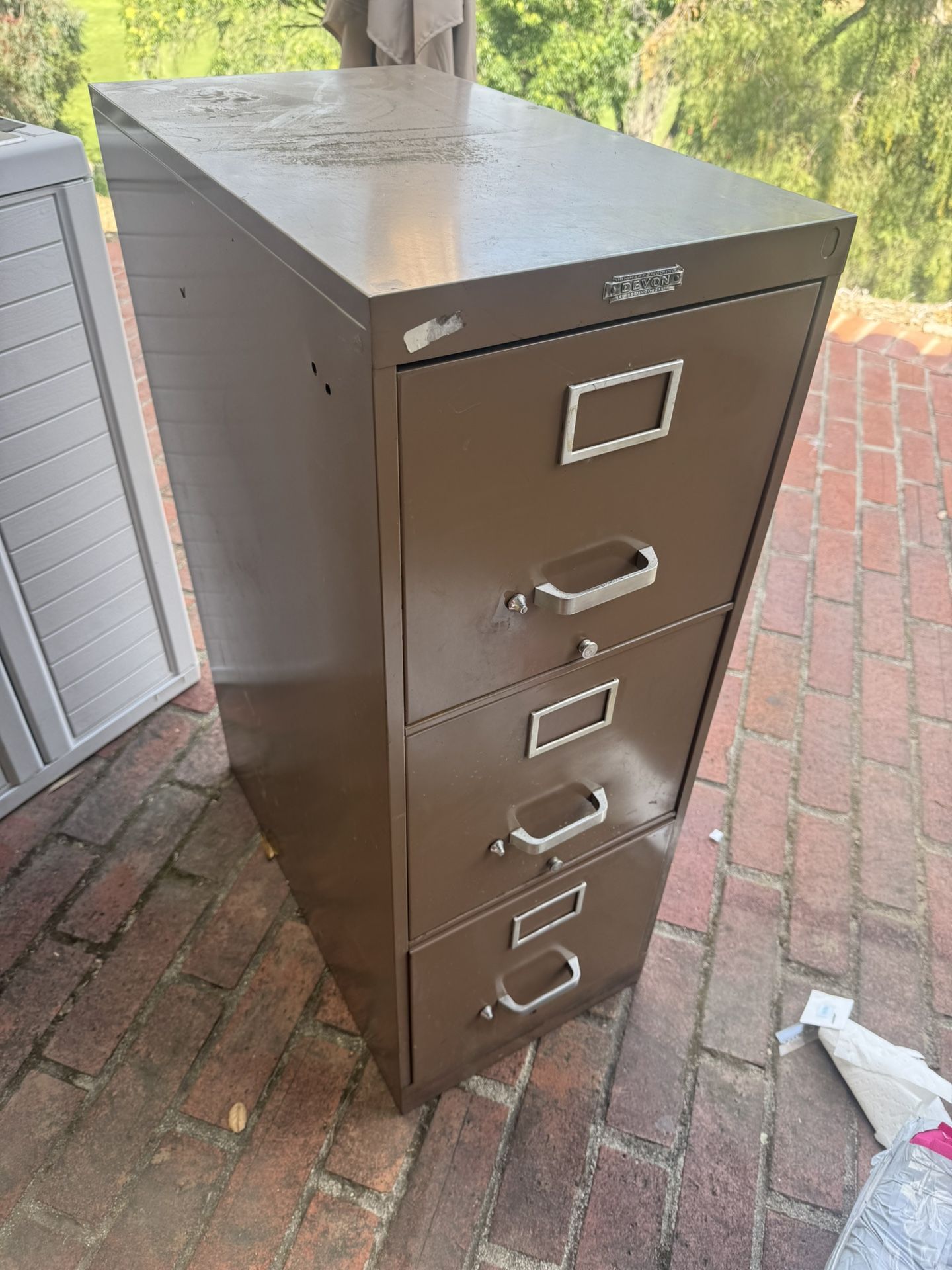 FREE Filing Cabinet 