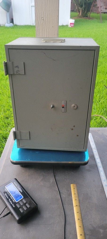 Vintage Schwab Safe