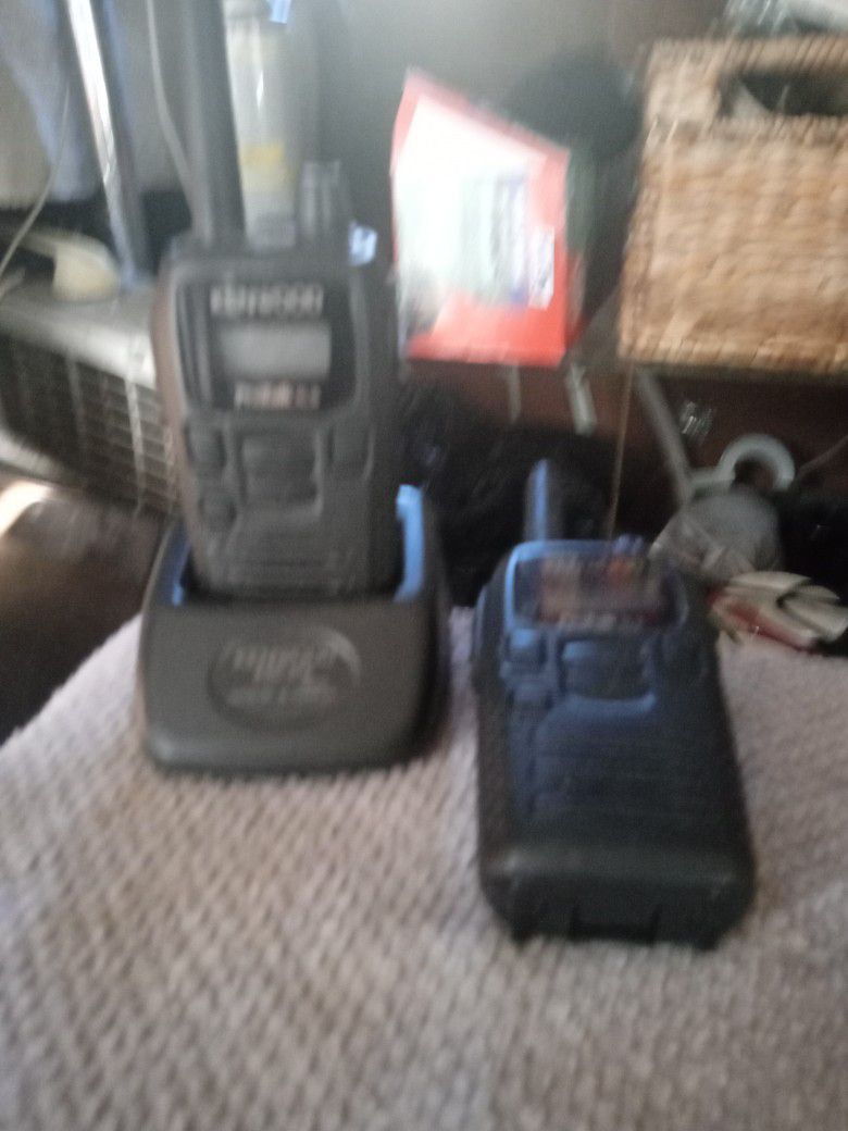 Two Can Work Kenwood Pro Talk XLS Never Before You Used Ksc-375 With The Bass Walkie Talkies