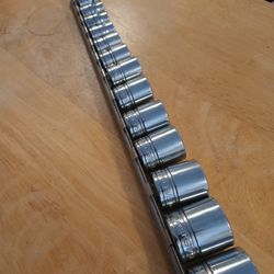 Snap-on 14 Pc  3/8 Shallow Socket Set Lightly Used, One To One Quarter Inches