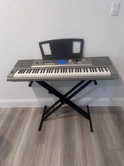Yamaha YPG 215 Keyboard With Stand