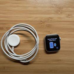 Apple Watch SE 40mm Silver