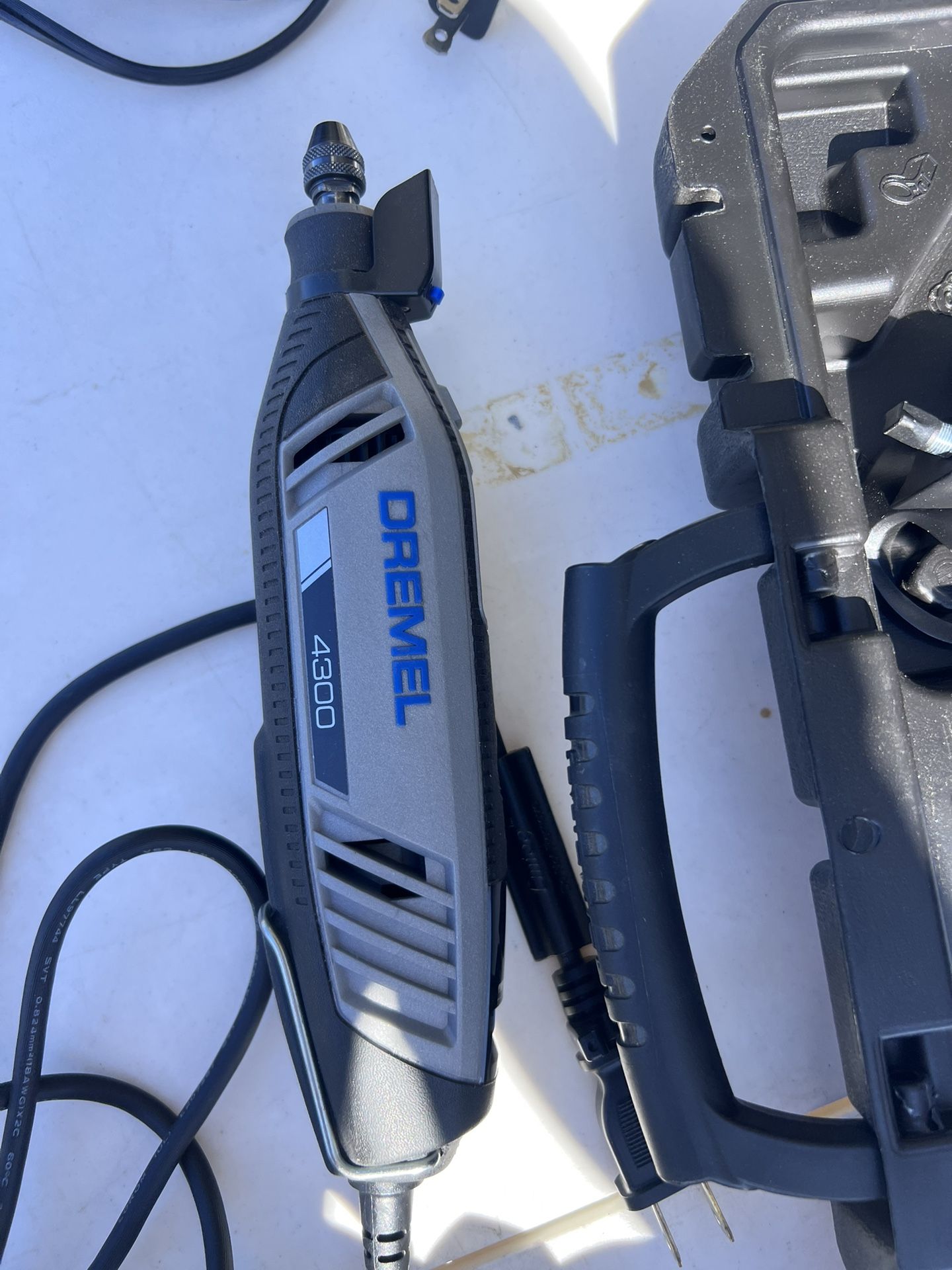 Dremel 4300 Drill