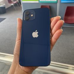 iPhone 12 64 GB Unlocked 