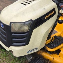 Used Cub Cadet LTX1050 Hood