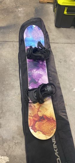 Nitro Lectra snowboard package (including bindings and a bag like