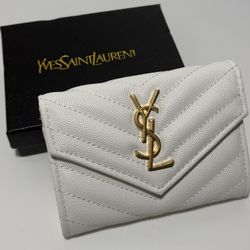 Luxury Designer Women’s Wallets | Pick Up Today