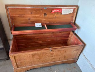 Lane Cedar Chest