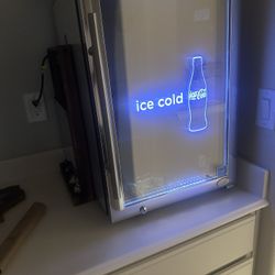 Mini Fridge 