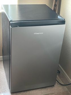 Hisense Mini (compact) Refrigerator 3.3 Cuft