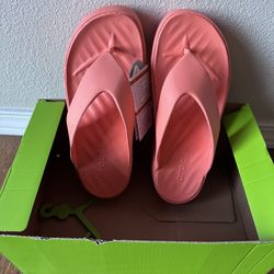 Super Comfortable Crocs Getaway Platform Flips Size 8