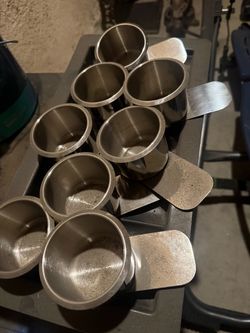 Poker table cupholders