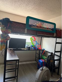 Full size bunk bed with table