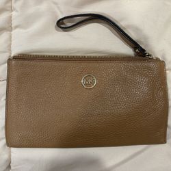 Michael Kors Clutch