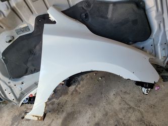 Nissan sentra fender.