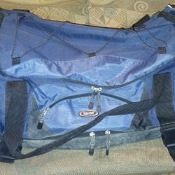 REDUCED Rolling Duffle Bag With Bottom Outside Storage