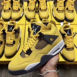 Jordan Retro 4 Lightning Size 11