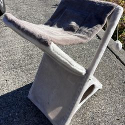 Foldable Cat Hammock W Scratch Pad