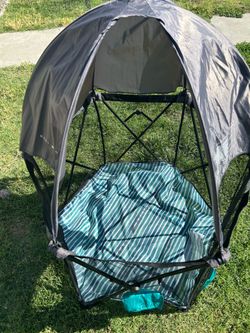 Portable play pen