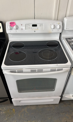 GE 30” Electric Range – Glass Top, Self Clean, White