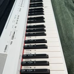 digital piano