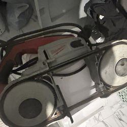 Milwaukee Bandsaw 