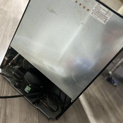 Mini Fridge With Internal Freezer