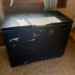 Deep freezer chest
