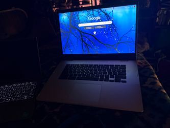 Asus Chromebook 17”
