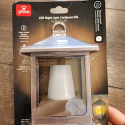 New Globe LED Night Light Luxe Lantern 2 Modes Flame Effect or Steady Light 