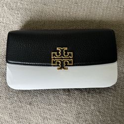 Tory Burch Black Britten Chain Wallet W Wristlet.