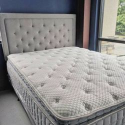 BRAND NEW MATTRESS (still in plastic)