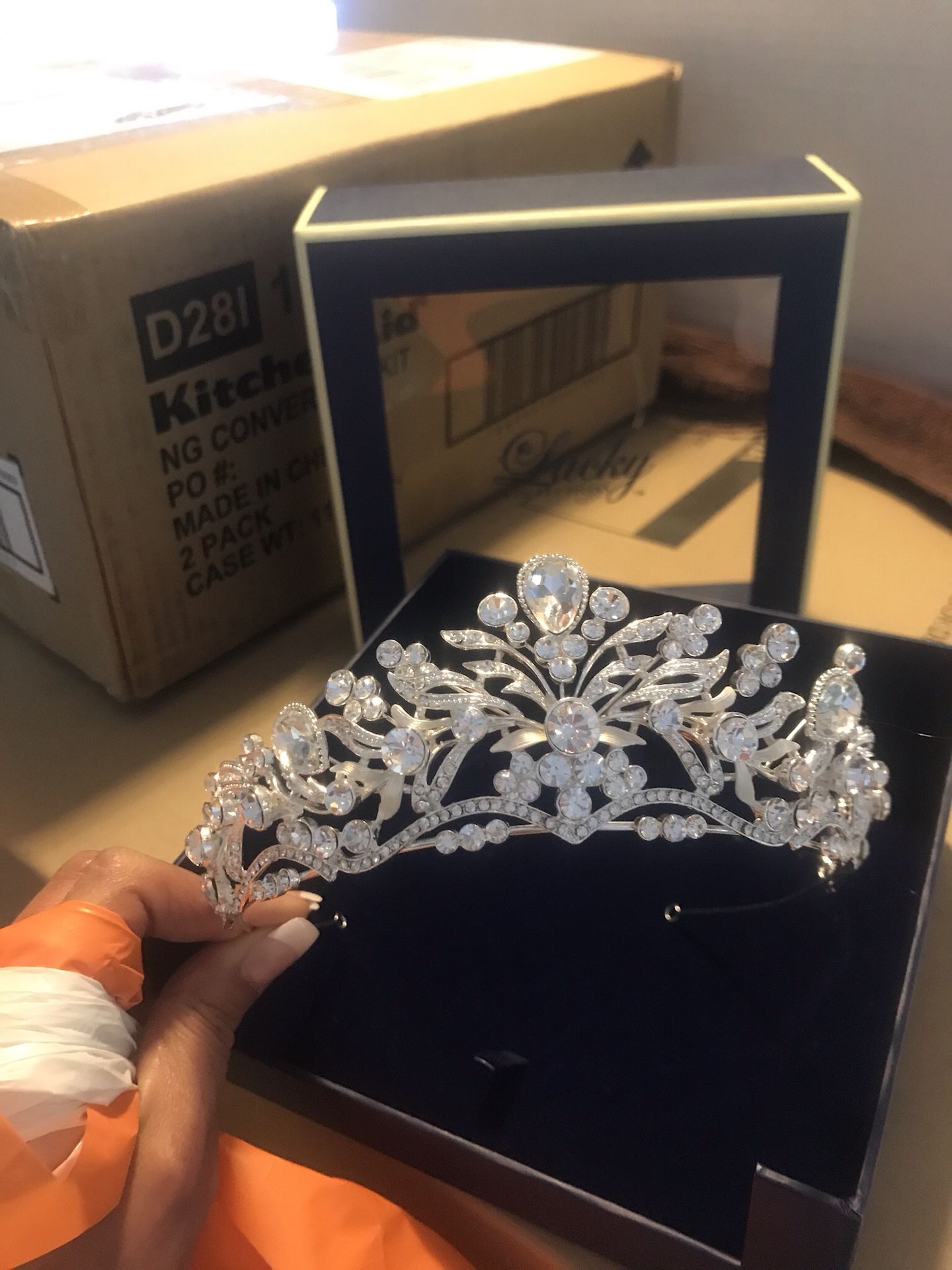 Beautiful elegant tiara bridal / quince