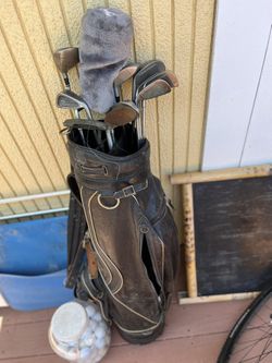 Almost Full Set Of Old Clubs. Missing A Couple Wedges. Comes With 40-50 Balls