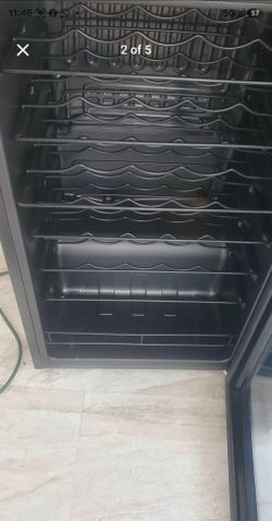 Frigidaire 34-Bottle Wine