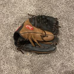 Rawlings Baseball Glove
