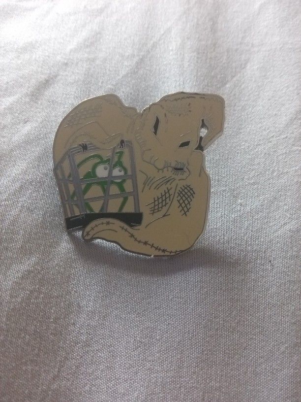 Disney 2014 Nightmare Before Christmas Oogie Boogie Green Spider in a cage Pin