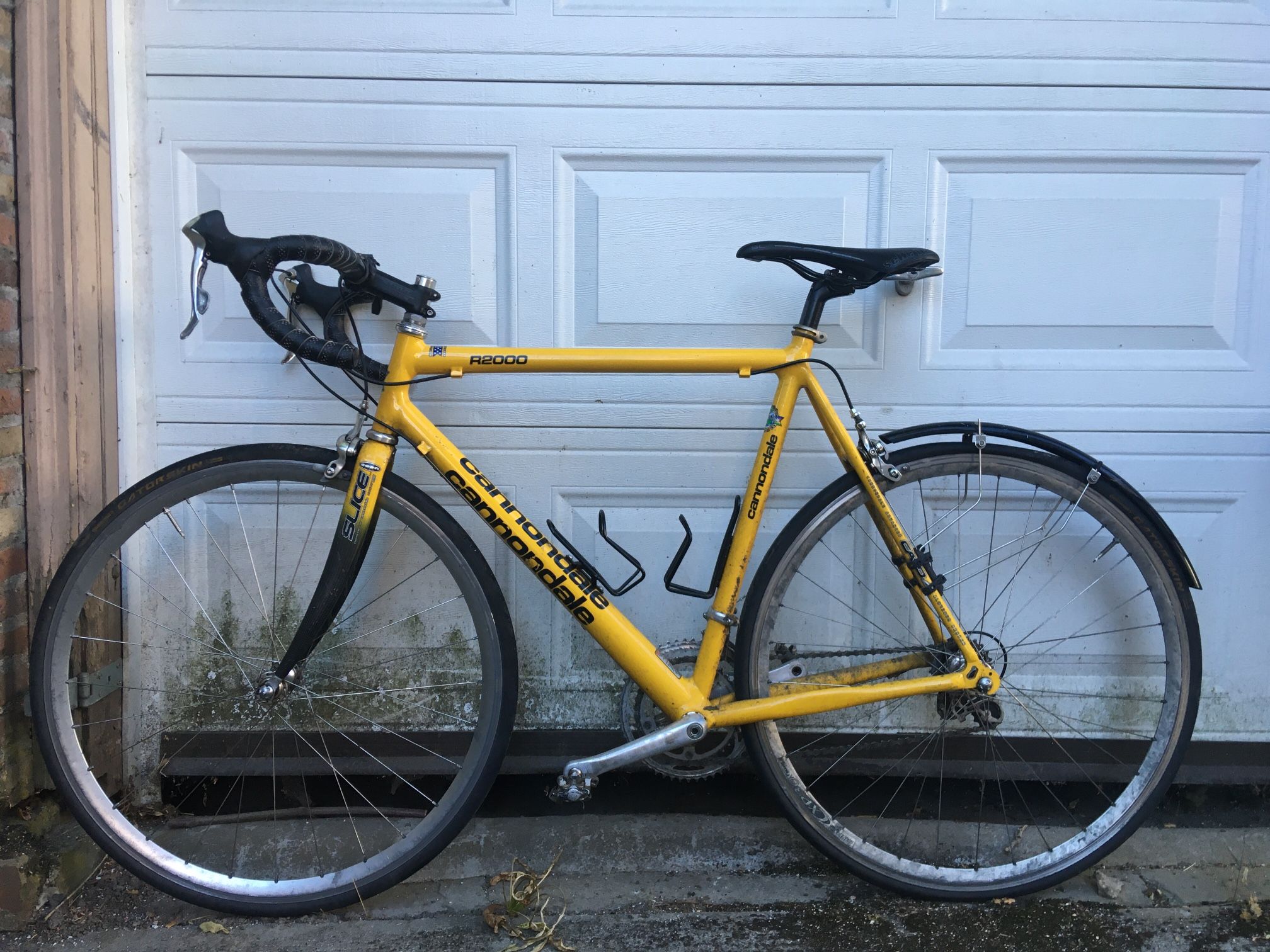 Cannondale R2000 Road Bike 54cm