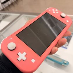 Nintendo Switch Lite 