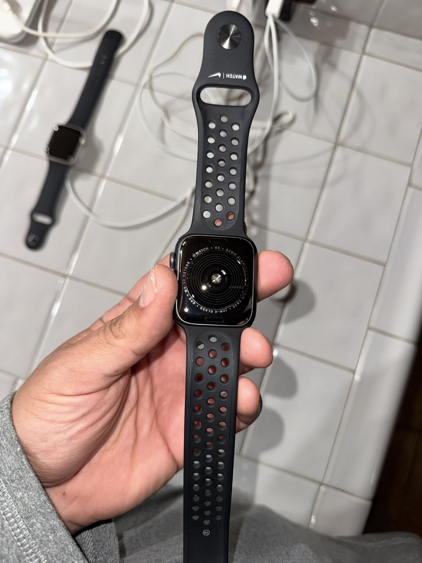 Apple Watch SE (2nd Gen 44mm)