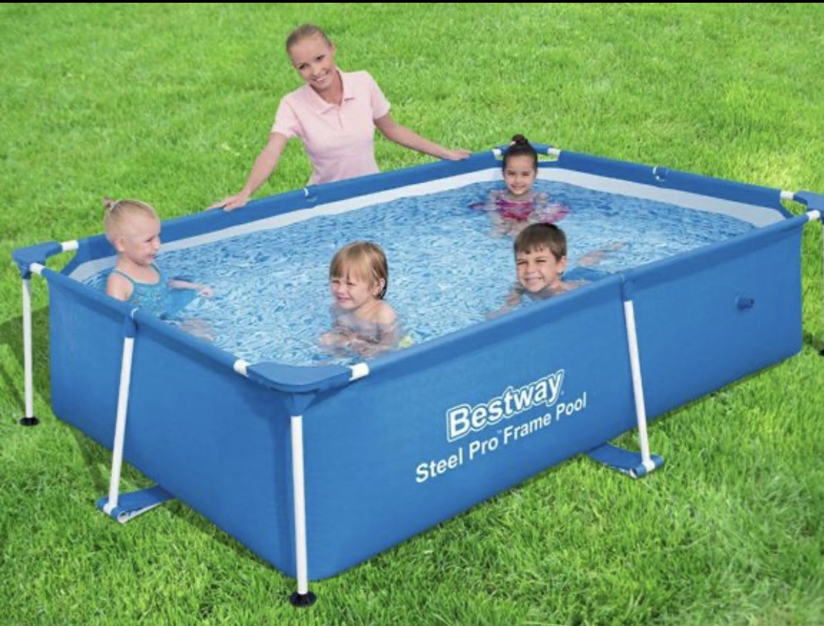 BESTWAY STEEL PRO 94"L X 59"W X 23"D POOL WITH FILTER PUMP