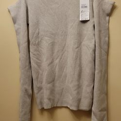 brand new womens off shoulder shirt size S/M
