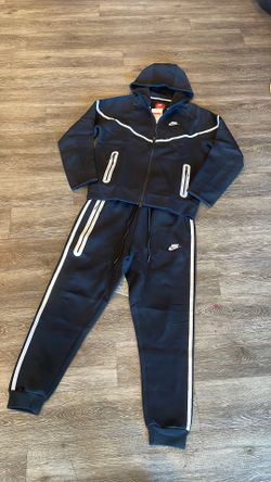 Nike tech