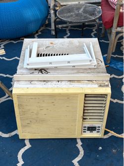 10000 BTU window unit air conditioner, tested and works