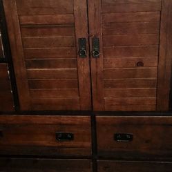 Dresser