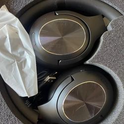 Headphones Earphone