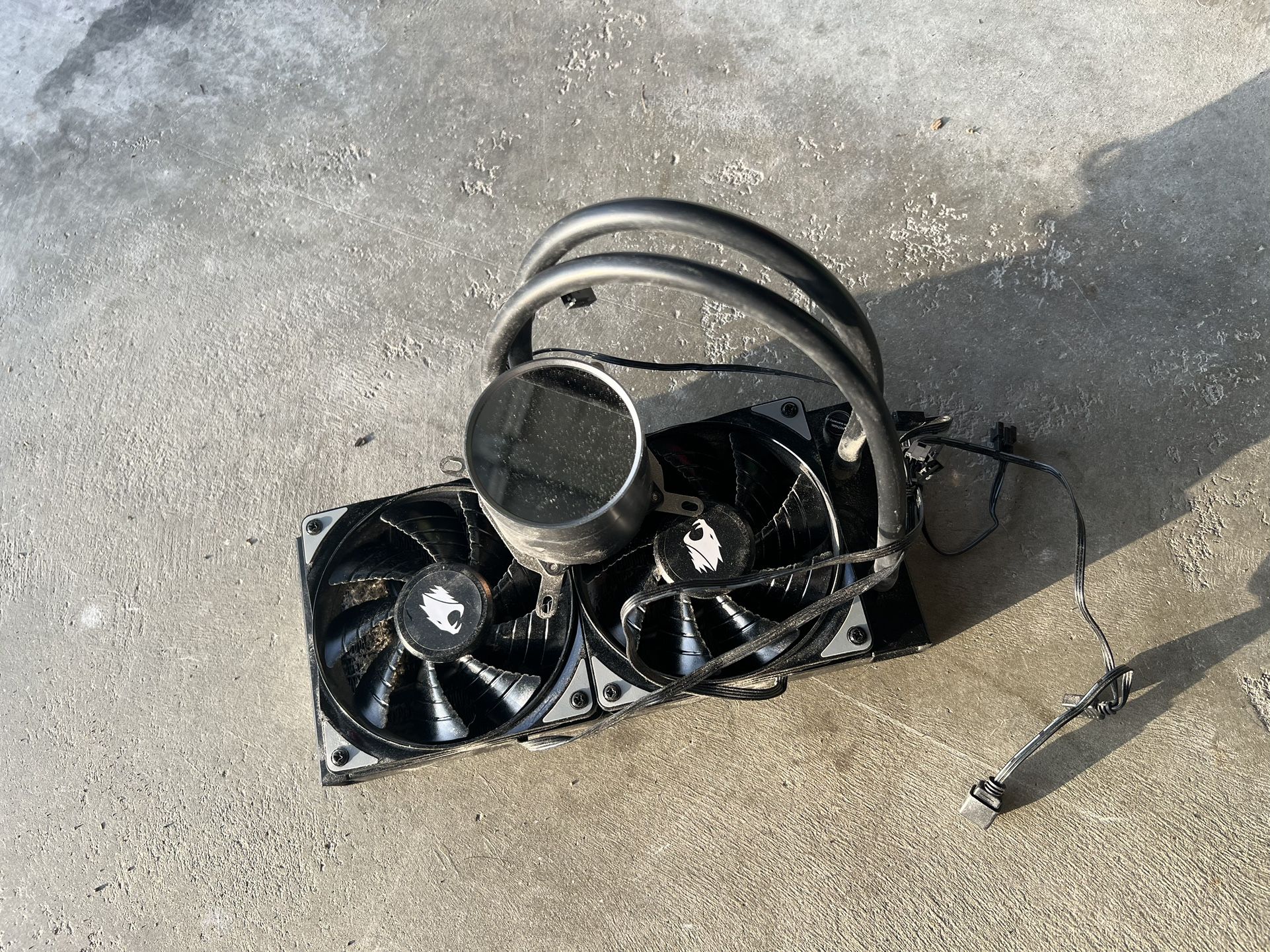 iBUYPOWER 240mm Addressable RGB Liquid Cooler-Black(used)