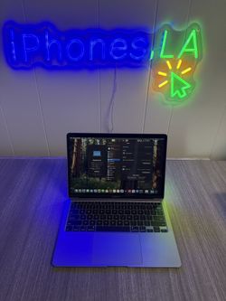 MacBook Air (Retina, 13-inch, 2020) 8GB RAM 256GB Storage Used Condition