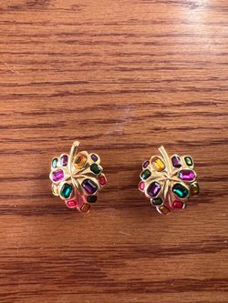 Clip on earrings