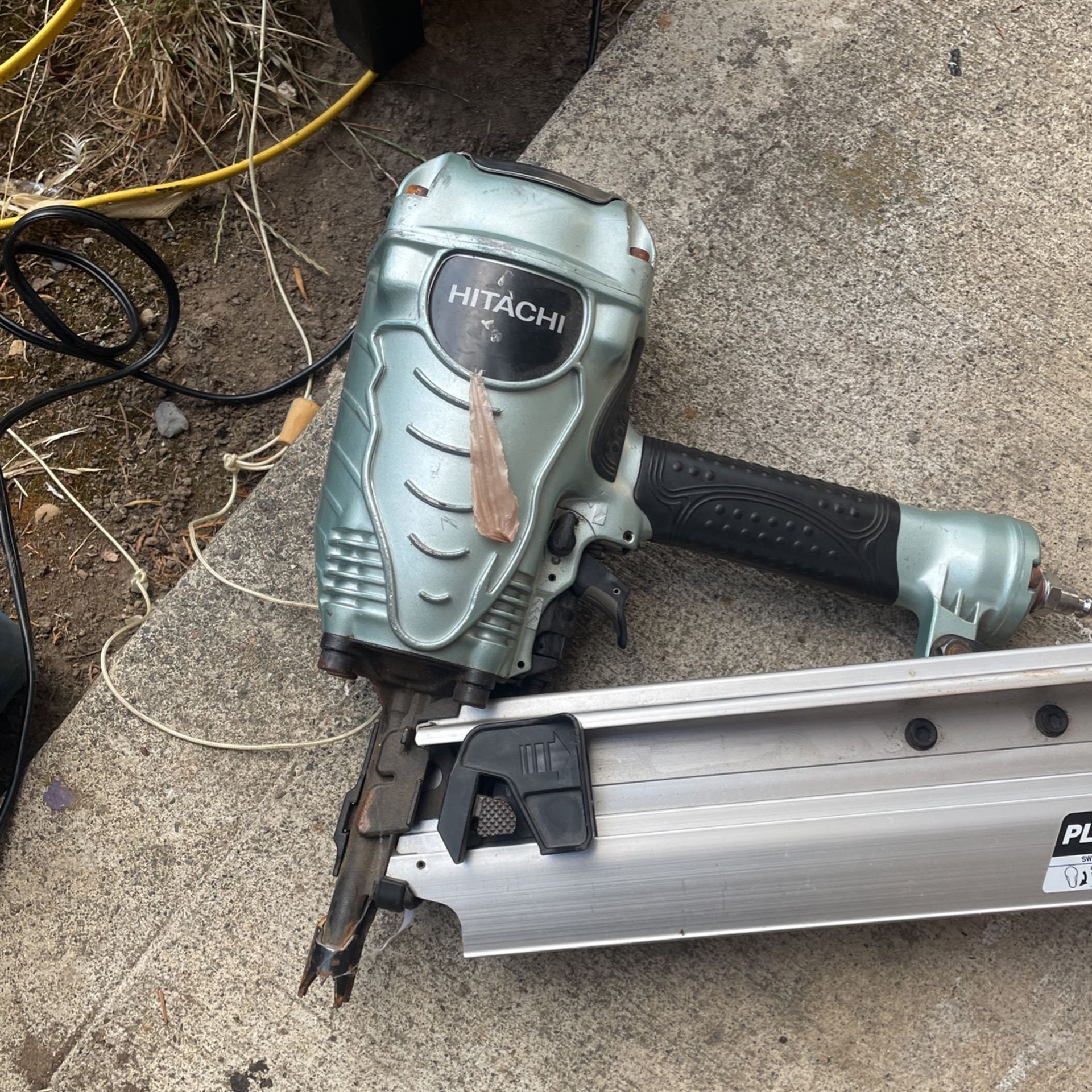 HITACHI FRAMING NAILER